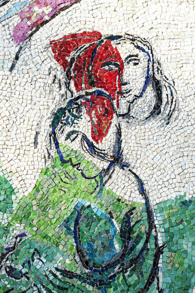 La mosaïque les Amoureux de Marc Chagall, 1963 - 1965, Mosaïque, 300 x 285 cm.