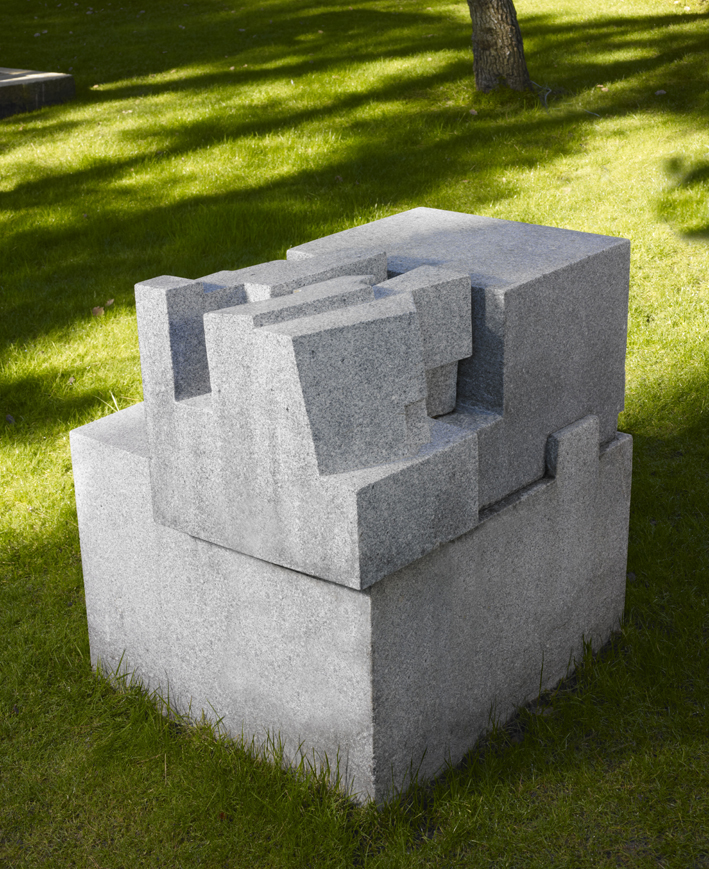 Eduardo Chillida, Iru Harri, 1966-68